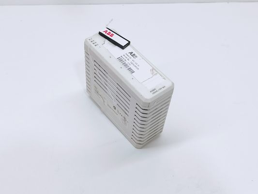 ABB AO820 Analog Output Module 3BSE008546R1 with 4 Bipolar Channels 180mm Length 100mm Height